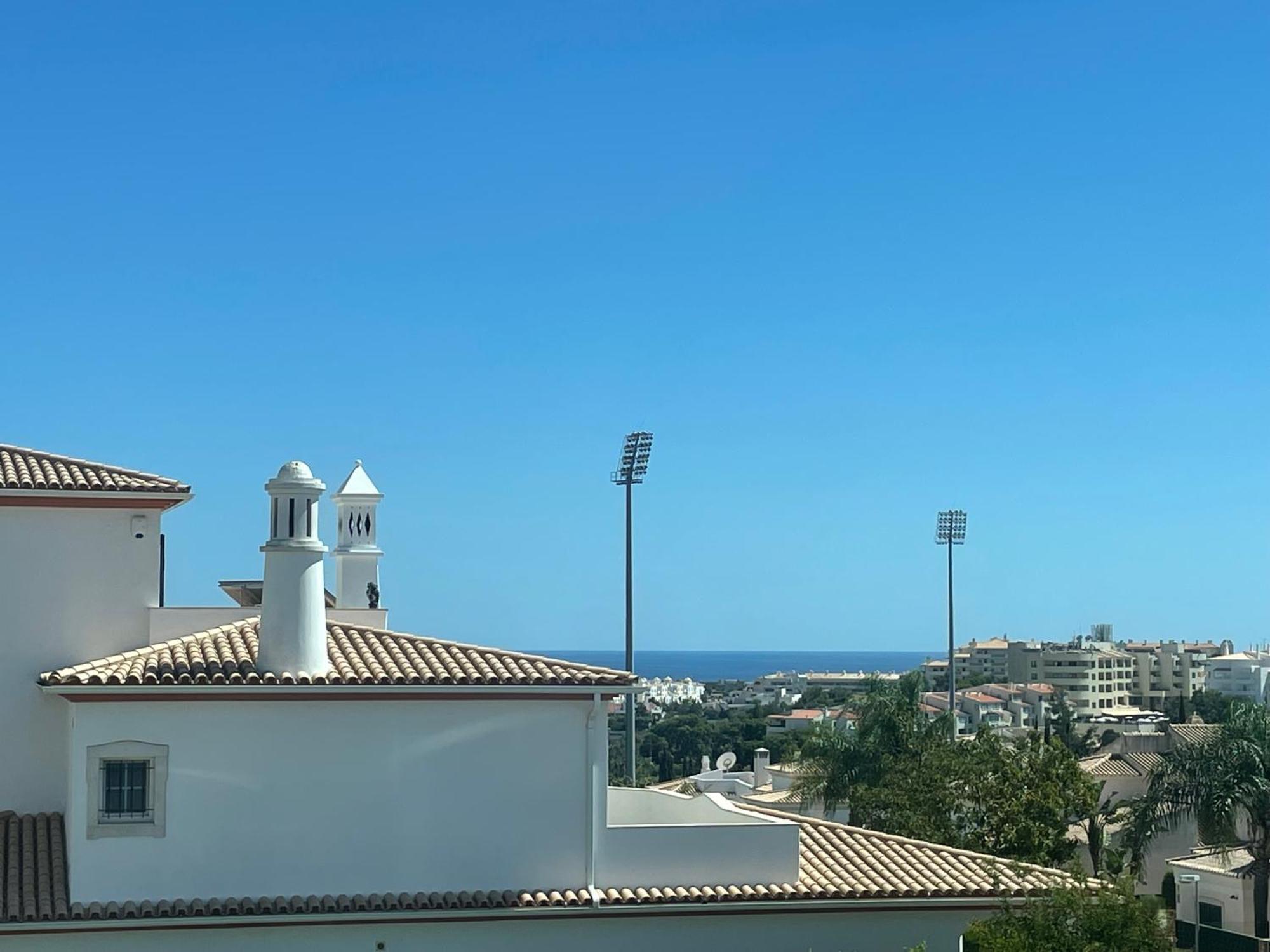 Maison Familiale Avec Terrasse, Bbq Albufeira Dış mekan fotoğraf