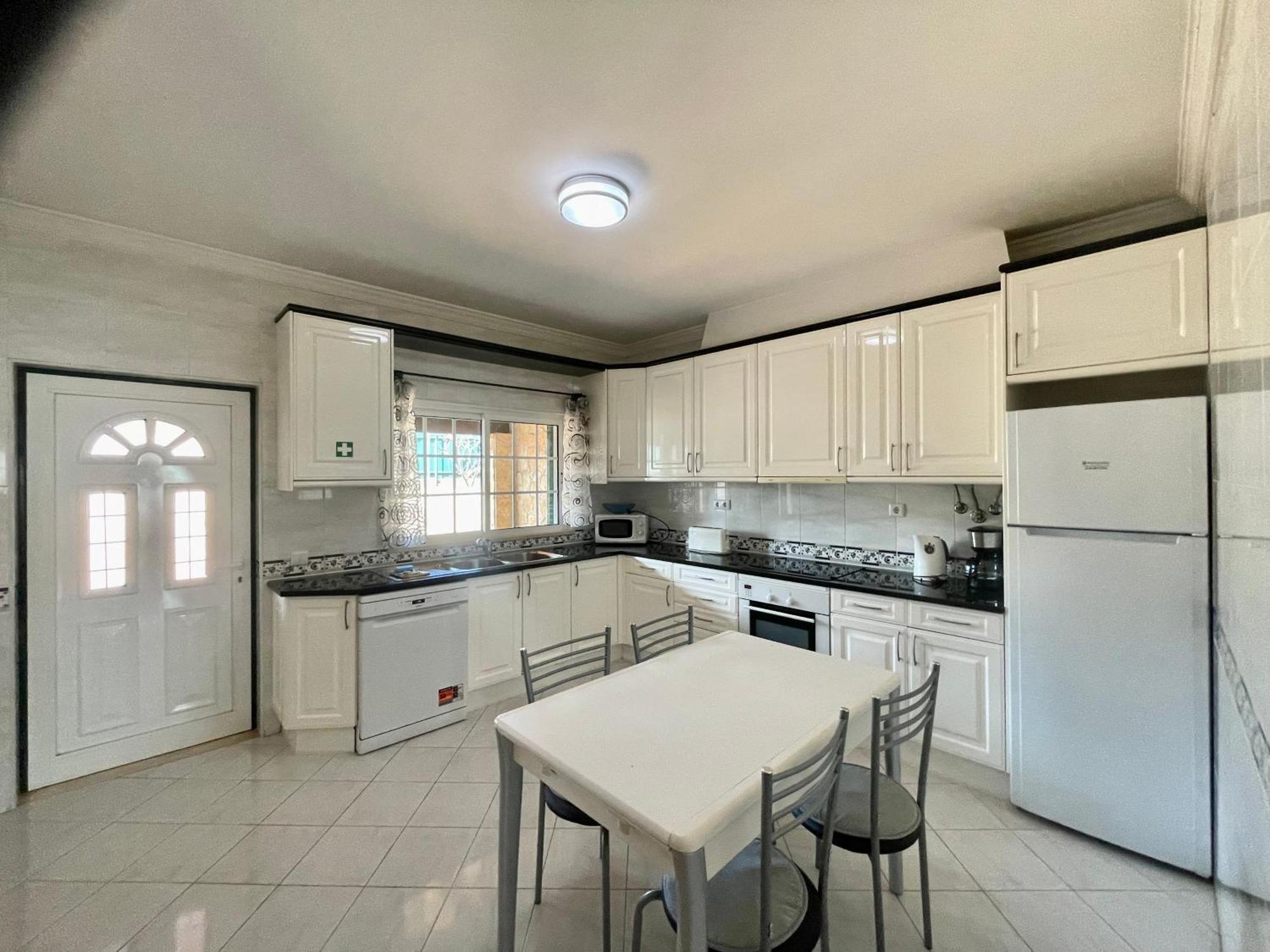 Maison Familiale Avec Terrasse, Bbq Albufeira Dış mekan fotoğraf