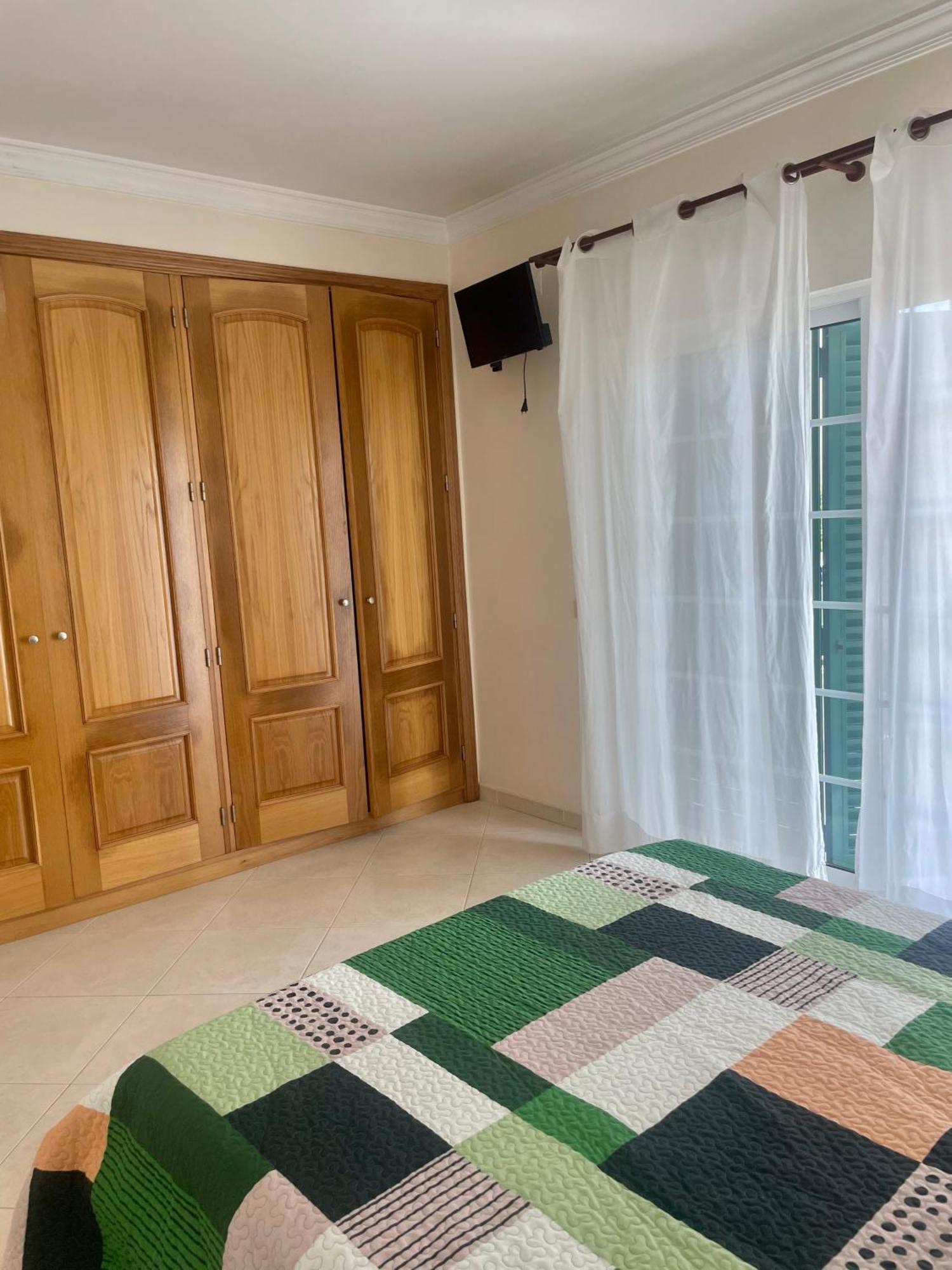 Maison Familiale Avec Terrasse, Bbq Albufeira Dış mekan fotoğraf